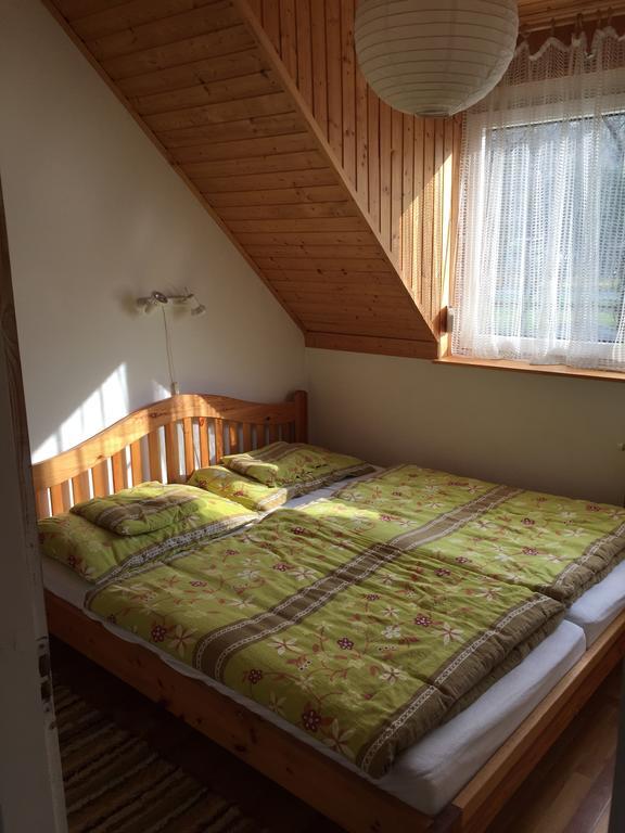 Siraly Apartman Balatonfůzfő Pokój zdjęcie