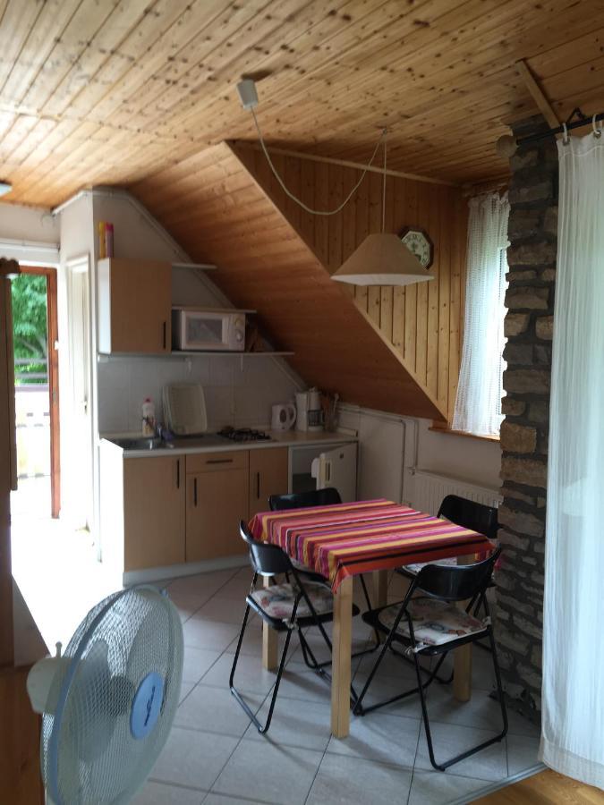 Siraly Apartman Balatonfůzfő Zewnętrze zdjęcie